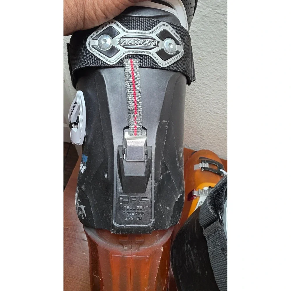 Tecnica Cochise 100 Ski Boots Mens 29.5 Orange Black IFS Ultra Fit Freeride